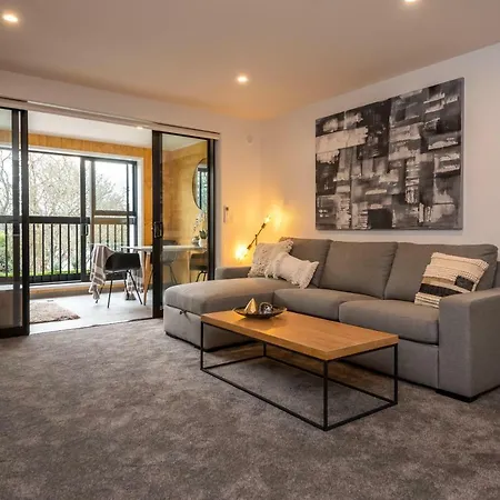 Ferienwohnung Penthouse With Park View Christchurch Exterior foto